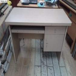 Bàn văn phòng, bàn làm việc gỗ màu kẻ trắng dài 1m2 BLV12minA37