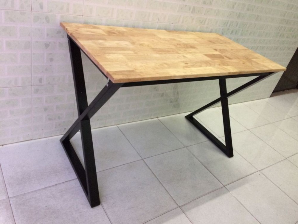 Bàn chân sắt sơn tĩnh điện mặt gỗ tự nhiên BCX1060TN