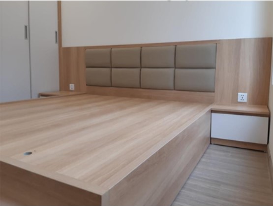 Giường ngủ kiểu bệt gỗ ép bọc nệm có 2 kệ GCN49